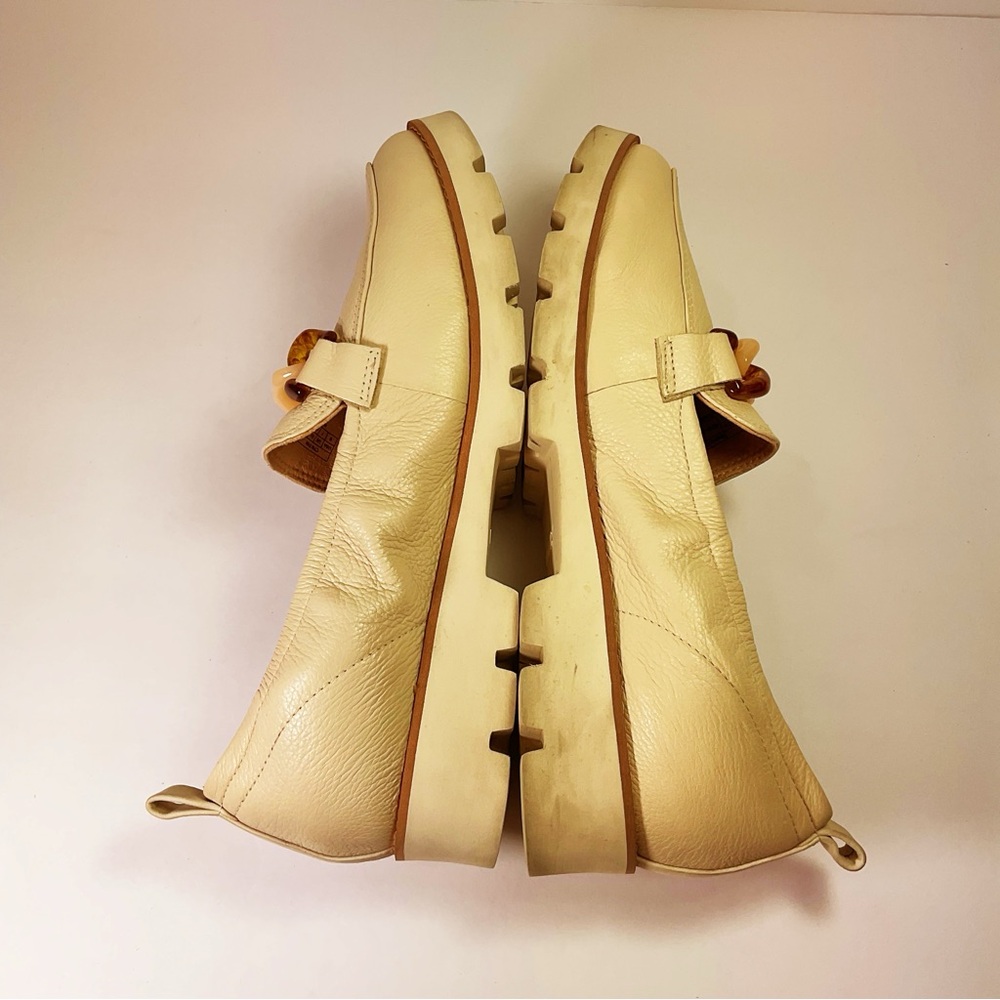 Vionic Cynthia Loafers with Orthotic Support - Picture 8 of 9